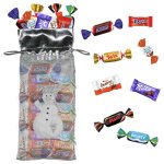 Sac résille de noël gris garni de 60 chocolats kinder daim milka & célébrations idéal pour déposer sous ... Sac résille de noël gris garni de 60 chocolats kinder daim milka & célébrations idéal pour déposer sous ...