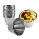 Set de cuisine avec tasses � sauce et bol � condiments de trempage
