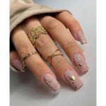 Set manucure pr�ts � poser 24 capsules + 5 accessoires mat nude coeur dor� lh originails