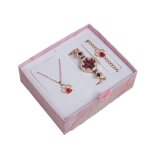 Sharphy coffret montre femme + collier + bracelets - rouge diamants tr�fle � quatre feuilles �l�gant ...