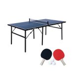 Table de ping pong dintérieur médium. bleu. avec 2 raquettes et 3 balles Table de ping pong dintérieur médium. bleu. avec 2 raquettes et 3 balles