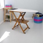 Table � repasser pliable en bois de h�tre avec roulettes - revi tabac