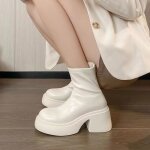 Vitata bottines femme  semelle paisse ? bout carr tendance ? fermeture zippe ? talon haut 7cm ? doublure ...