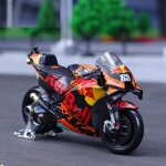 21 ktm 88 sans bote - moto de course miniature yamaha sport gp  lchelle 1:18 modle rduit en alliage ...