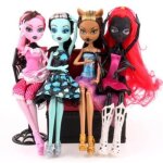 4 poupees figurines monster high