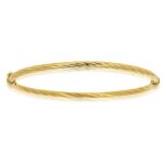 Bracelet jonc rigide torsadé en or jaune 18 carats Bracelet jonc rigide torsadé en or jaune 18 carats