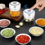 Broyeur dail mini hachoir mini presse - ail électrique - blanc trois lames 250ml Broyeur dail mini hachoir mini presse - ail électrique - blanc trois lames 250ml