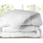 Couette 2 personnes 260 x 240 cm 400 grammes polyester uni anti acarien premium