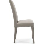 Chaises - denver - lot de 2 - simili cuir taupe - pieds en bois massif - confortable et élégante Chaises - denver - lot de 2 - simili cuir taupe - pieds en bois massif - confortable et élégante