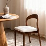 Chaise de salle � manger - bellemave - chaise rembourr�e - cadre en bois massif - couleur noyer et blanc ...