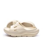 Claquettes beiges homme hoka recovery