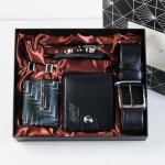 A coffret cadeau homme saint - valentin comprend une ceinture un portefeuille un stylo � bille un bracelet ...