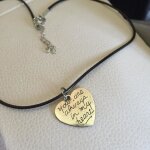 Collier m�daille coeur citation amour cordon noir