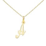 Collier - pendentif lettre a or 750 / 1000 - chaine dorée - latelier dazur Collier - pendentif lettre a or 750 / 1000 - chaine dorée - latelier dazur