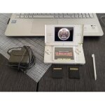 Console portable - nintendo - ds lite - blanche - bundle - 1 jeu offert