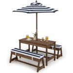 Ensemble table et bancs de jardin pour enfants costway avec parasol et coussins en sapin Ensemble table et bancs de jardin pour enfants costway avec parasol et coussins en sapin