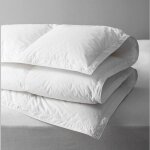 Couette été naturelle en duvet 130 gr / m² 220x240 cm Couette été naturelle en duvet 130 gr / m² 220x240 cm