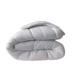 Couette - mortreux - ultra chaude - 220x240 cm - 600 gr / m² - microfibre blanche Couette - mortreux - ultra chaude - 220x240 cm - 600 gr / m² - microfibre blanche