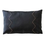 Coussin aspect cuir noir 30x50