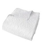 Couvre - lit microfibre à motif floral blanc 240x220 cm Couvre - lit microfibre à motif floral blanc 240x220 cm