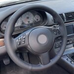 Couvre - volant - bmw - m3 e46 m5 e39 - cuir microcarence perfor� - noir - rouge - bleu - confort conducteur ...