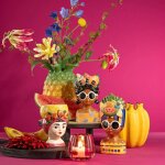 Deux vases femmes avec des fruits 10x20x10cm
