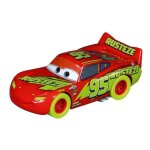 Disney cars flash mcqueen glow racer brille dans le noir - voiture course de nuit - set accessoire carrera ...