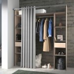 Dressing ouvert avec rideau bois naturel et d�tails gris - bois naturel - fabriqu� en france - terre ...