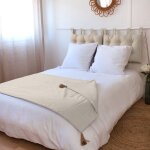 Edredon - enjoy home - 90 x 190 cm - 100% coton - finition pompons - coloris ecru