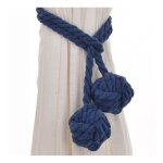 Embrasse à rideaux - missmao - pompon tricot - bleu royal - corde de coton - longueur 70cm Embrasse à rideaux - missmao - pompon tricot - bleu royal - corde de coton - longueur 70cm
