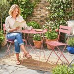Ensemble bistrot de jardin 3 pi�ces table et 2 chaises pliantes � lattes double protection antirouille ...