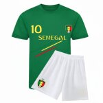 Ensemble foot enfant - npz - maillot n�10 et short - vert - tissu l�ger - respirant