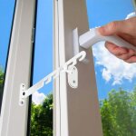 Entreb�illeur fen�tre r�glable sans per�age blanc limiteur s�curit� b�b� / tout - petits / animaux .
