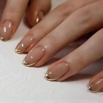 Faux ongles - doré - lot de 24 - courts - adhésifs - design simple et élégant Faux ongles - doré - lot de 24 - courts - adhésifs - design simple et élégant