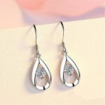Femme boucle doreille avec oxyde de zirconium strass goutte deau Femme boucle doreille avec oxyde de zirconium strass goutte deau