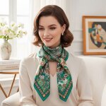 Foulard satin 70x70 femme vert �meraude motifs baroques chic