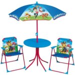 Fun house pat patrouille salon de jardin compos dune table de 2 chaises pliables et un parasol pour ...