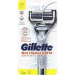 Rasoir pour homme - gillette - skinguard sensitive - peaux sensibles - 1 recharge Rasoir pour homme - gillette - skinguard sensitive - peaux sensibles - 1 recharge