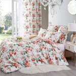Housse de couette - microfibre - 220x240 cm - 2 taies 65x65 cm - floral rouge blanc - hypoallergnique ...