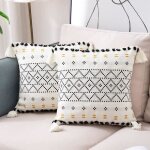 Housse de coussin - moderne boh�me - noir et blanc - 45x45 cm - 2 pi�ces - avec pompons