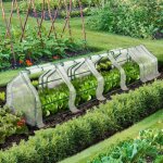 Idmarket serre châssis de jardin spéciale forçage l. 300 cm blanche Idmarket serre châssis de jardin spéciale forçage l. 300 cm blanche