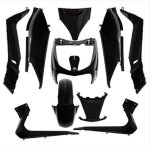 Kit carénage p2r pour scooter mbk 125 skycruiser 2006 à 2009 10 pièces / noir à peindre Kit carénage p2r pour scooter mbk 125 skycruiser 2006 à 2009 10 pièces / noir à peindre