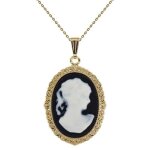Lot pendentif camée noir grand modèle plaqué or 18 carats et résine + chaîne plaqué or 42cm Lot pendentif camée noir grand modèle plaqué or 18 carats et résine + chaîne plaqué or 42cm