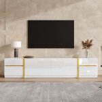 Meuble tv blanc laqu� avec d�tails dor�s 4 tiroirs et 2 portes