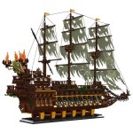 Mould king 13138 / 13197 bateau pirate construction le mod�le de navire pirate moc flying ductman pour ...