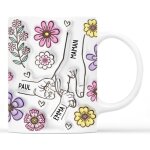 Mug personnalisable mamie tenant les mains - cadeau f�te des grands - m�res avec illustration unique ...