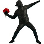 Noir statue de banksy fleur lanceur sculpture dart moderne miniatures figurines en rsine bureau maison ...