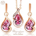Parure femme boucles doreilles et collier baigns dans lor avec cristaux autrichiens. marque 2splendid. ...