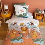 Parure de lit 140x200 cm enfant - housse de couette + 1 taie doreiller 63x63 cm motif imprimé savane ... Parure de lit 140x200 cm enfant - housse de couette + 1 taie doreiller 63x63 cm motif imprimé savane ...