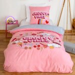 Parure de lit imprimée 140x200 cm enfant - housse de couette + 1 taie doreiller motif groovy vibes rose ... Parure de lit imprimée 140x200 cm enfant - housse de couette + 1 taie doreiller motif groovy vibes rose ...
